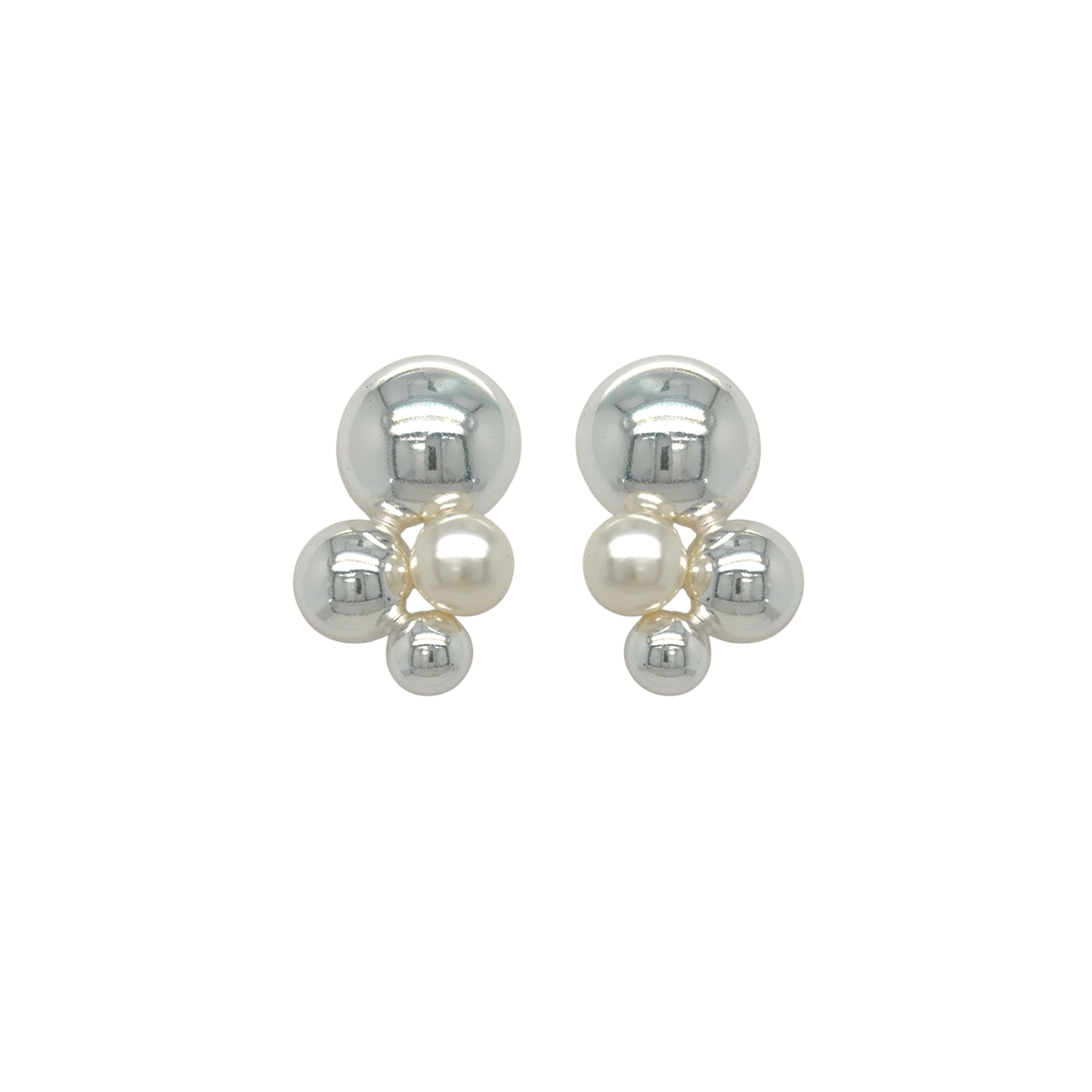 SILVIA PEARL EARRINGS