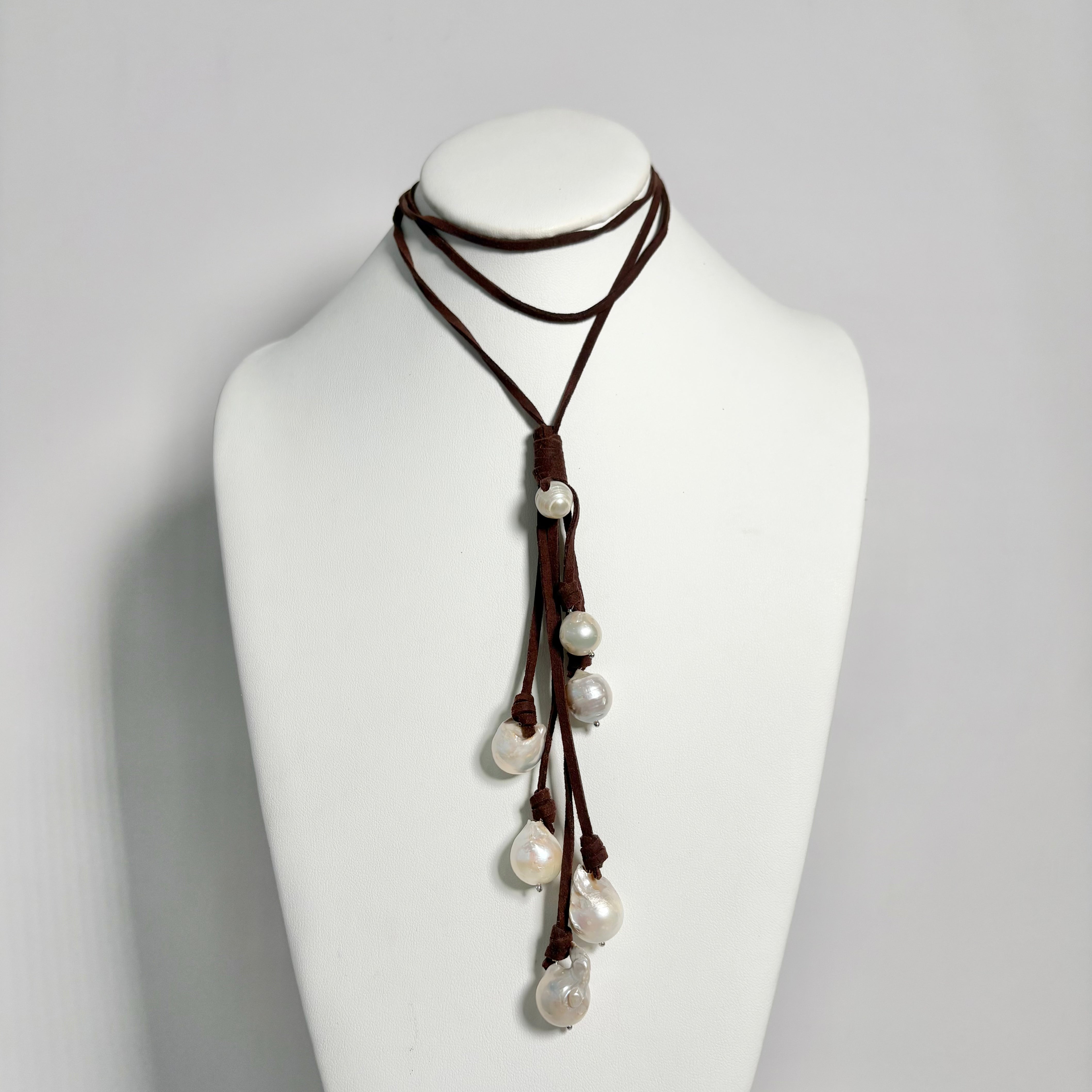 SELIRA NECKLACE