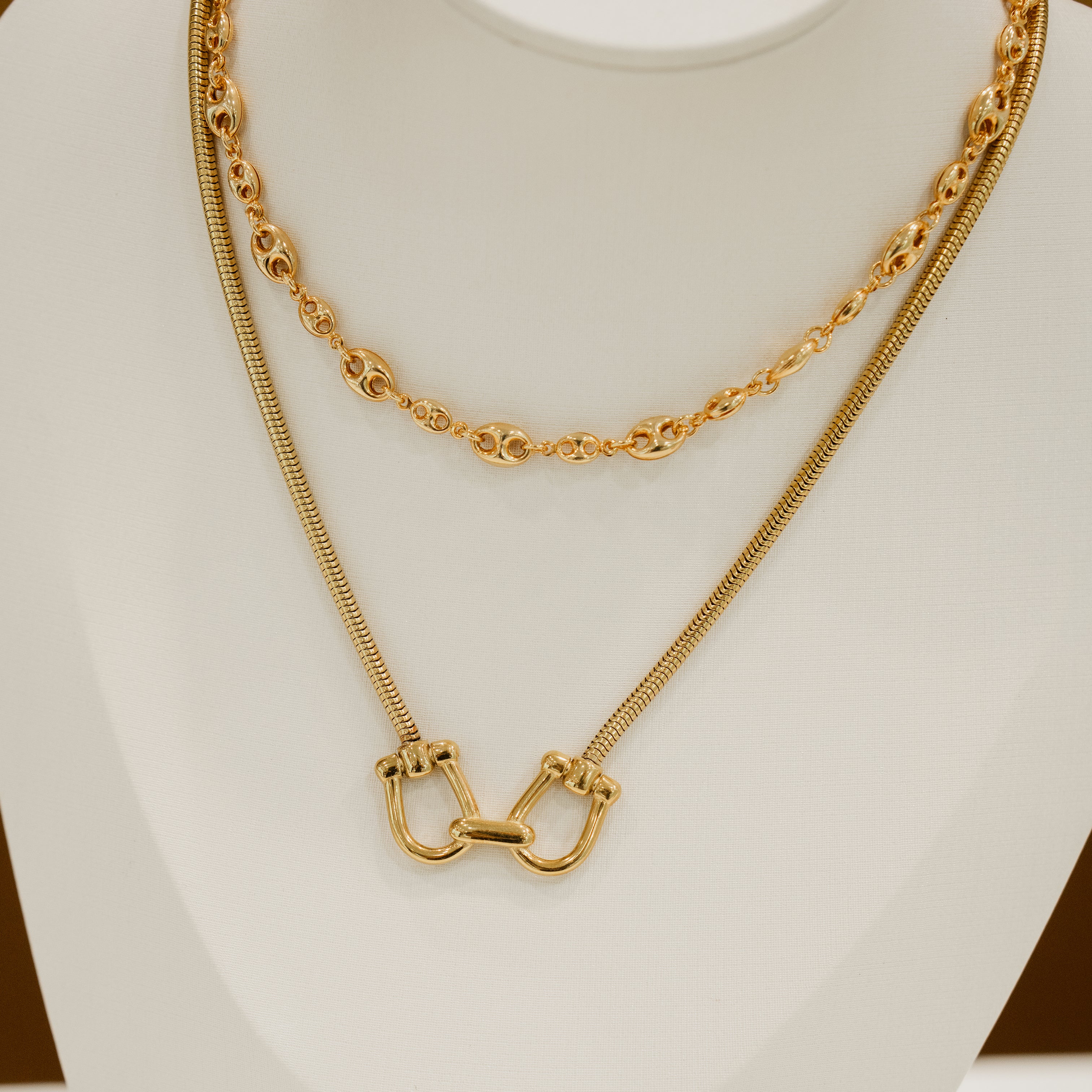 BELTI NECKLACE