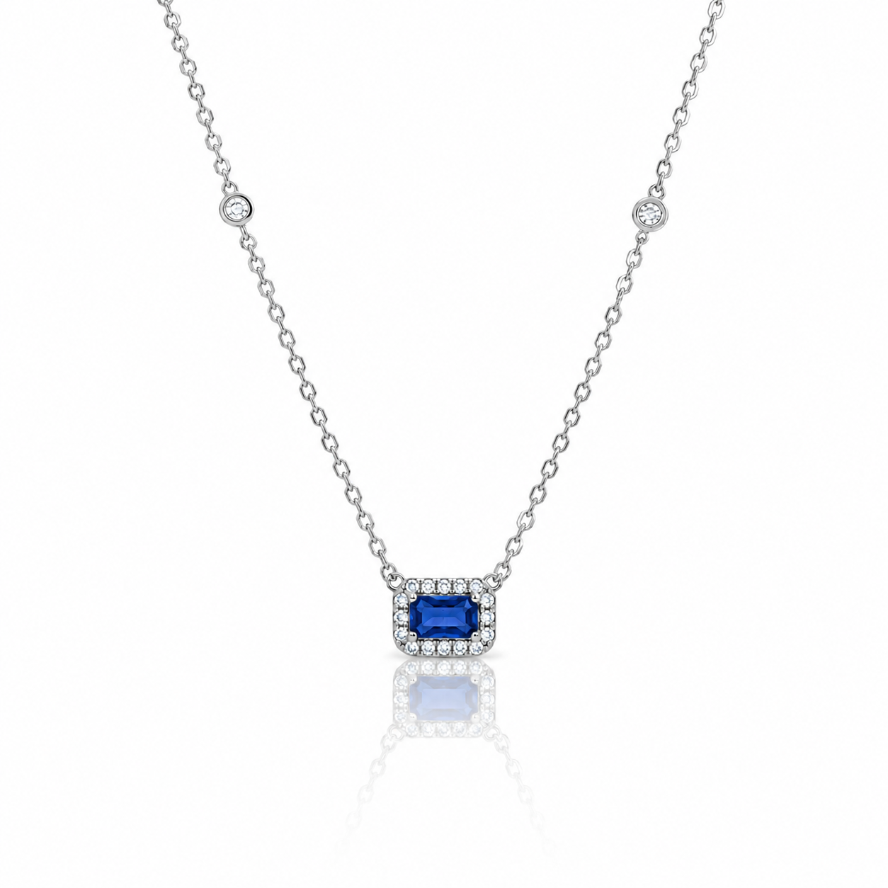 CUTIE NECKLACE
