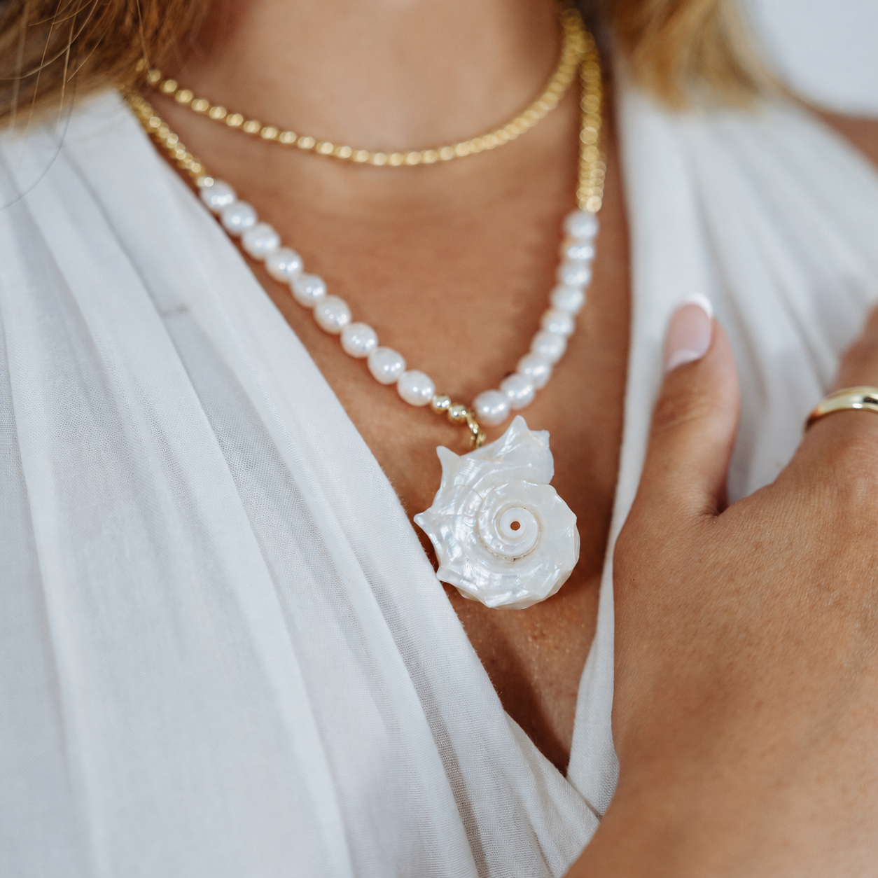 OLA NECKLACE