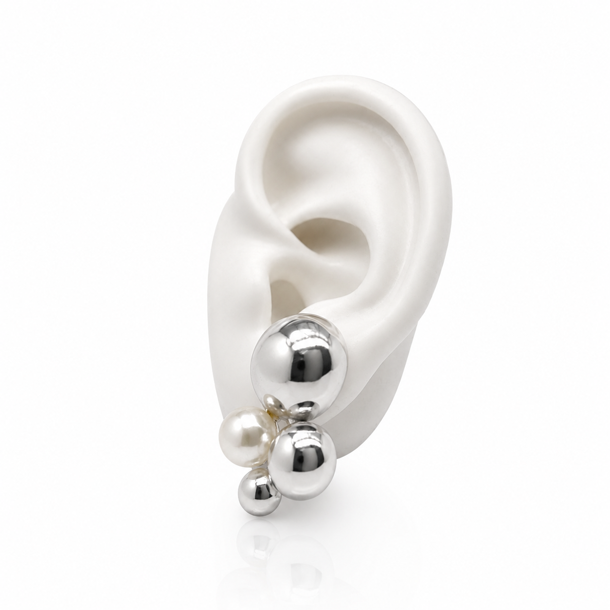SILVIA PEARL EARRINGS
