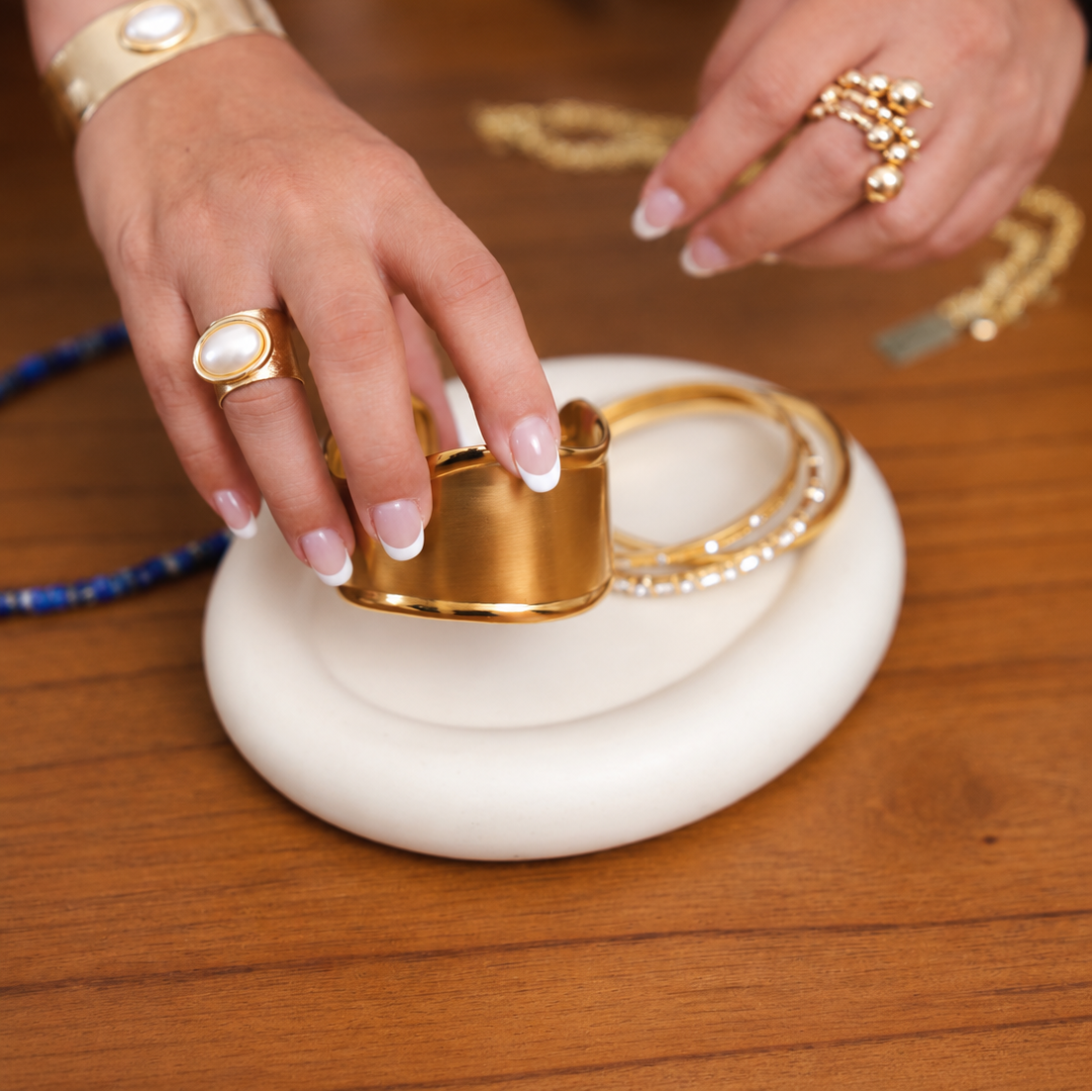 JEYN CUFF BRACELET