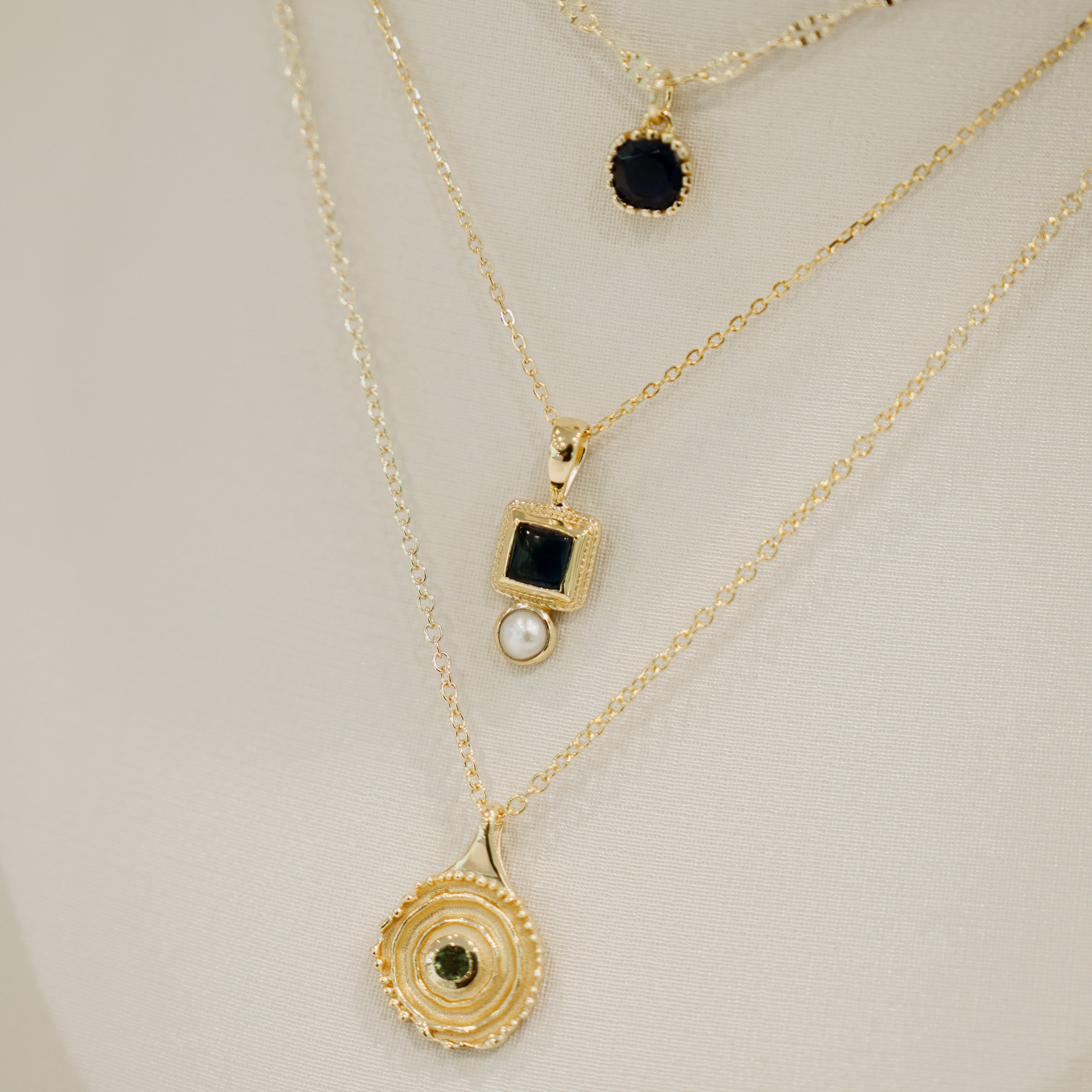 ANTOQ NECKLACE