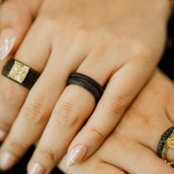 NOIR RING