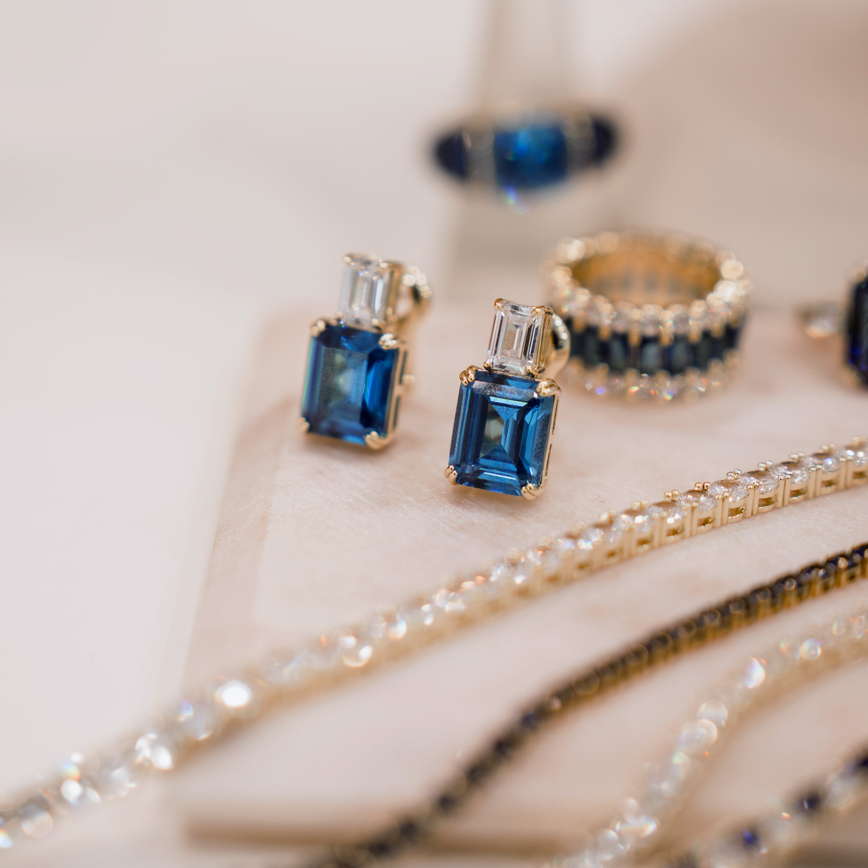 TIFFANY EARRINGS