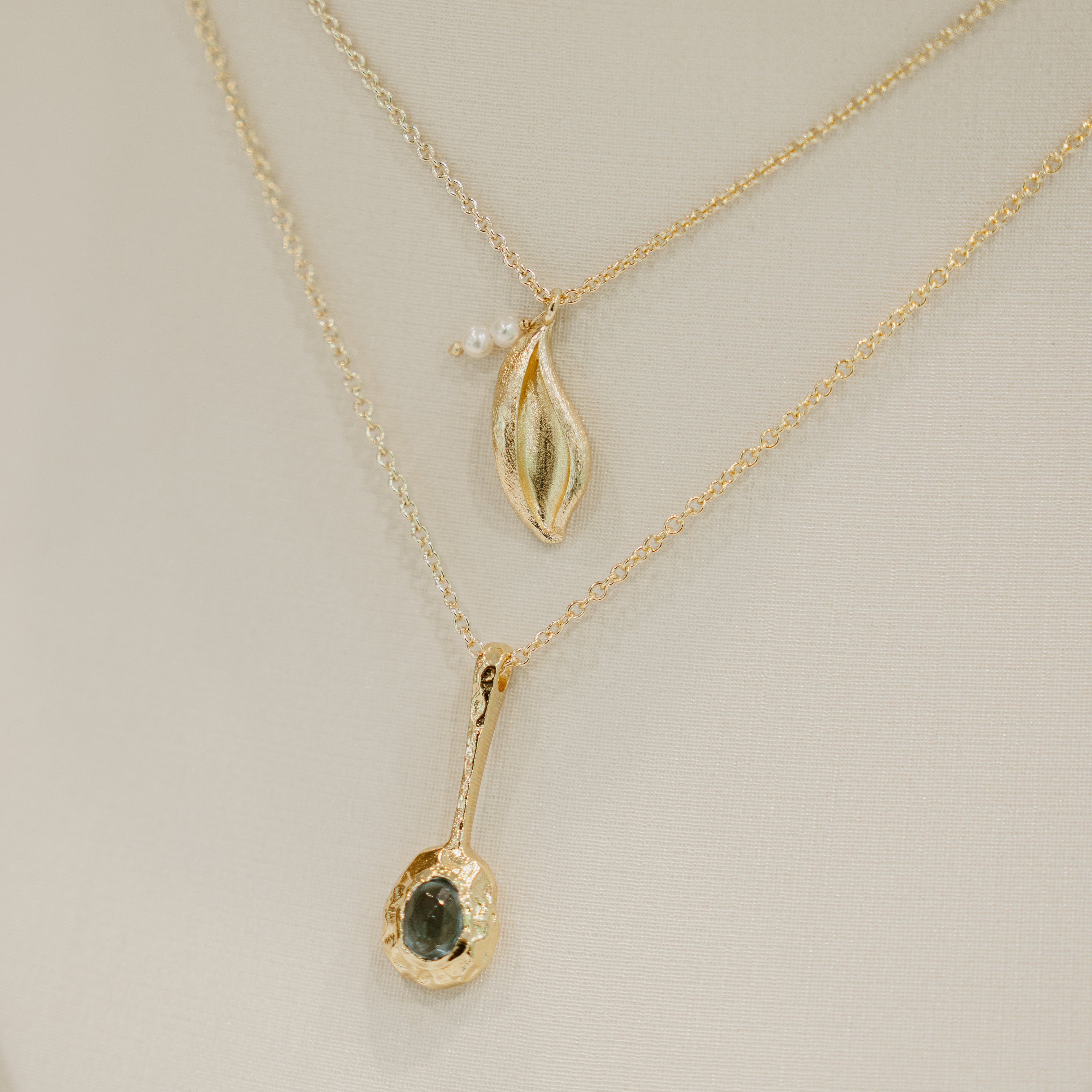 SHELLY NECKLACE